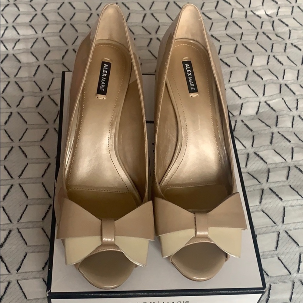 Alex Marie nude 3 inch heels